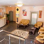 Hawaii Hotel Mamaia