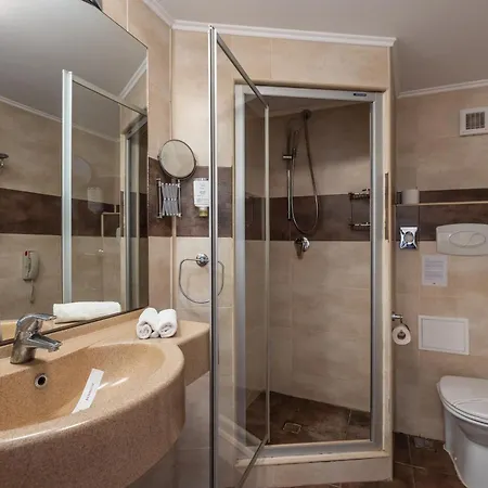 Hotel Hawaii 4*