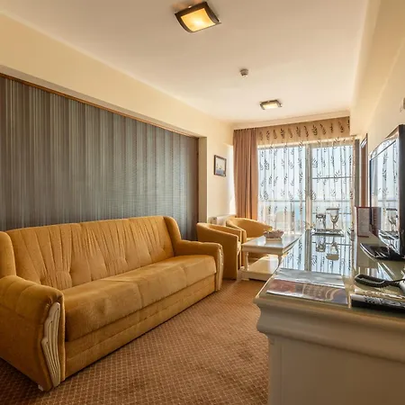 Hawaii Hotel