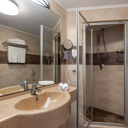 Hotel Hawaii 4*