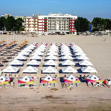 Hawaii 4* Mamaia