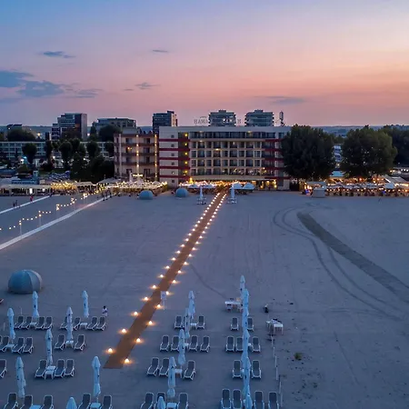 Hawaii Hotel 4*