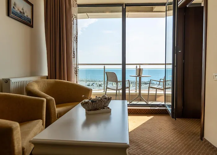 Hawaii Szálloda Mamaia